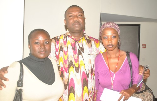 Pascal-Koua-Angoua-et-deux-participantes