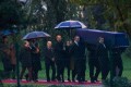 Les cercueils de Ghislaine Dupont et Claude Verlon sont arrivés à l'aéroport Roissy-Charles-de-Gaulle, ce mardi 5 novembre, à 6H00 TU.
AFP PHOTO / FRED DUFOUR
