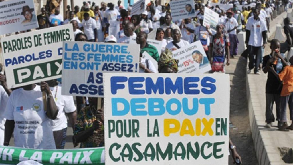 Déjà début février 2011, lors du Forum social mondial à Dakar, les femmes de Casamance manifestaient pour la paix. AFP/Seyllou Diallo