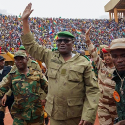 Les Officiers de la Junte militaire nigérienne au stade de Niamey, le 6 août 2023. Balima Boureima/Anadolu Agency via Getty Images
